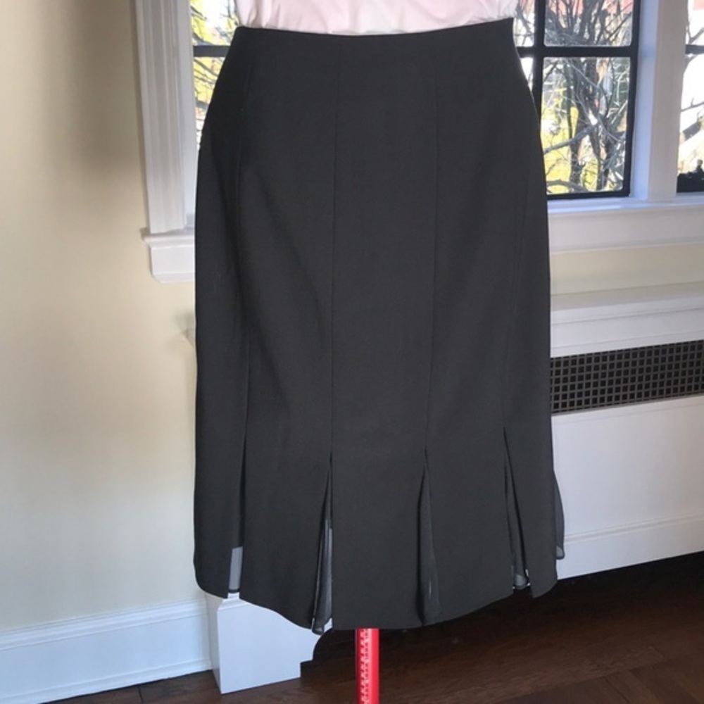 🆕 ELIE TAHARI skirt w/ split panels